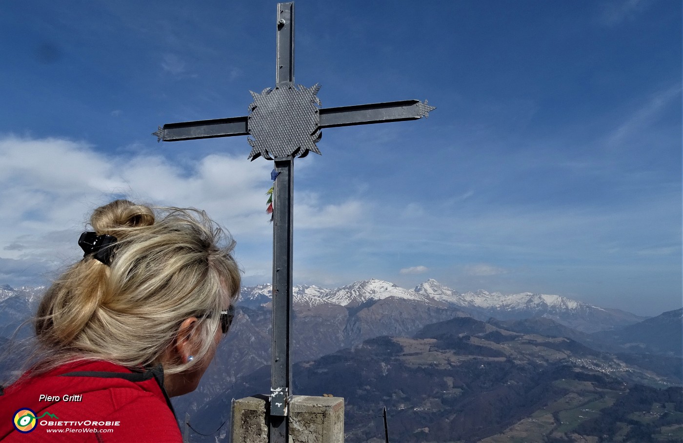 63 Alla croce del Pizzo Grande del Sornadello (1550 m).JPG